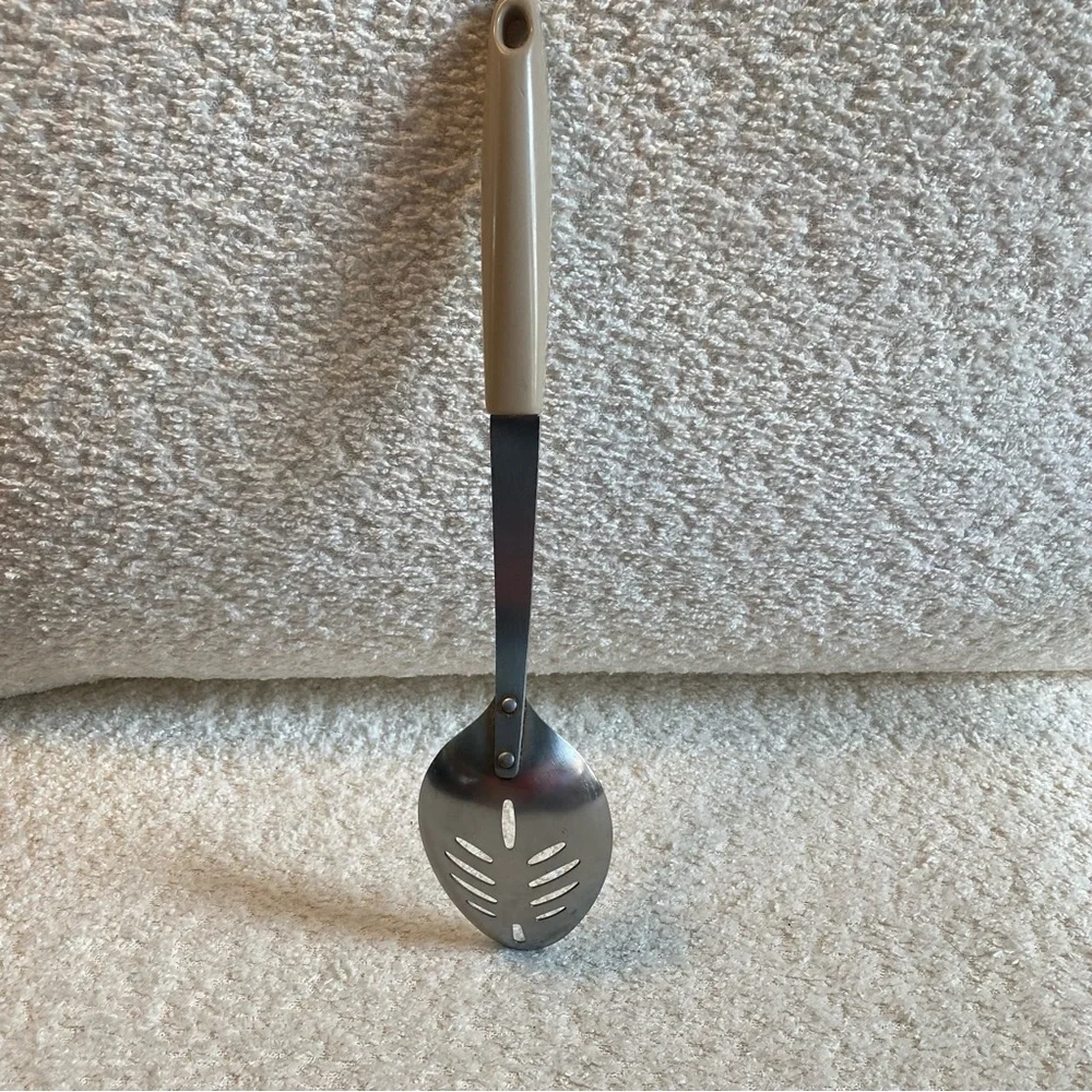 Vintage MCM Flint Arrowhead Wheat Harvest Slotted Serving Spoon